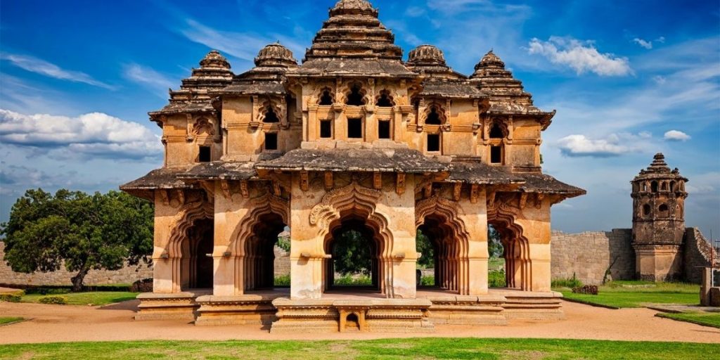 Hampi Sightseeing Tour Packages